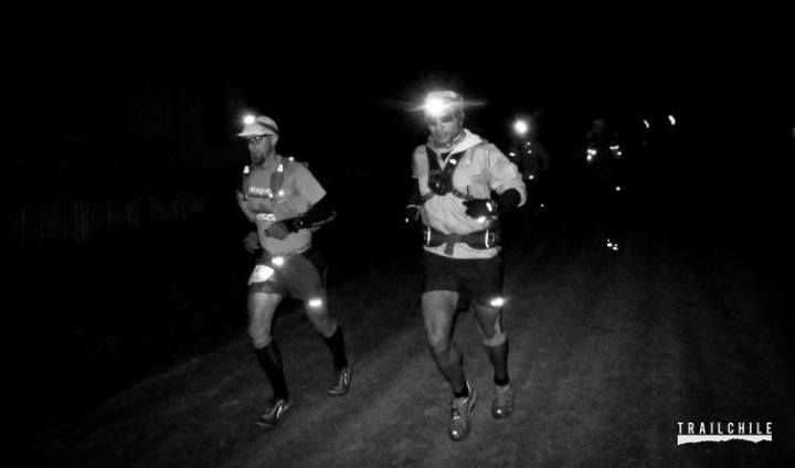 Enzo Ferrari and I off at running at the start. Photo by Trail Chile.